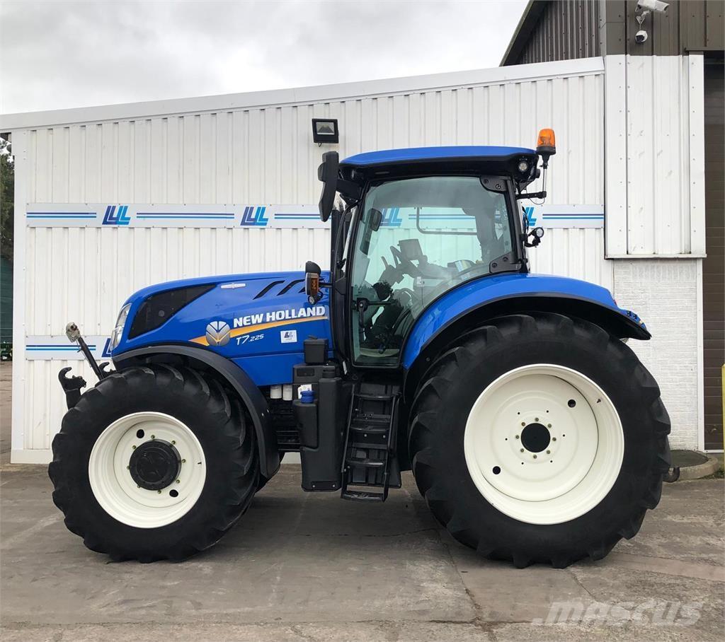 New Holland T7.225 Τρακτέρ
