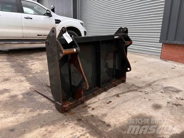 Quicke Muck Grab Εξοπλισμός εκφόρτωσης σιλό
