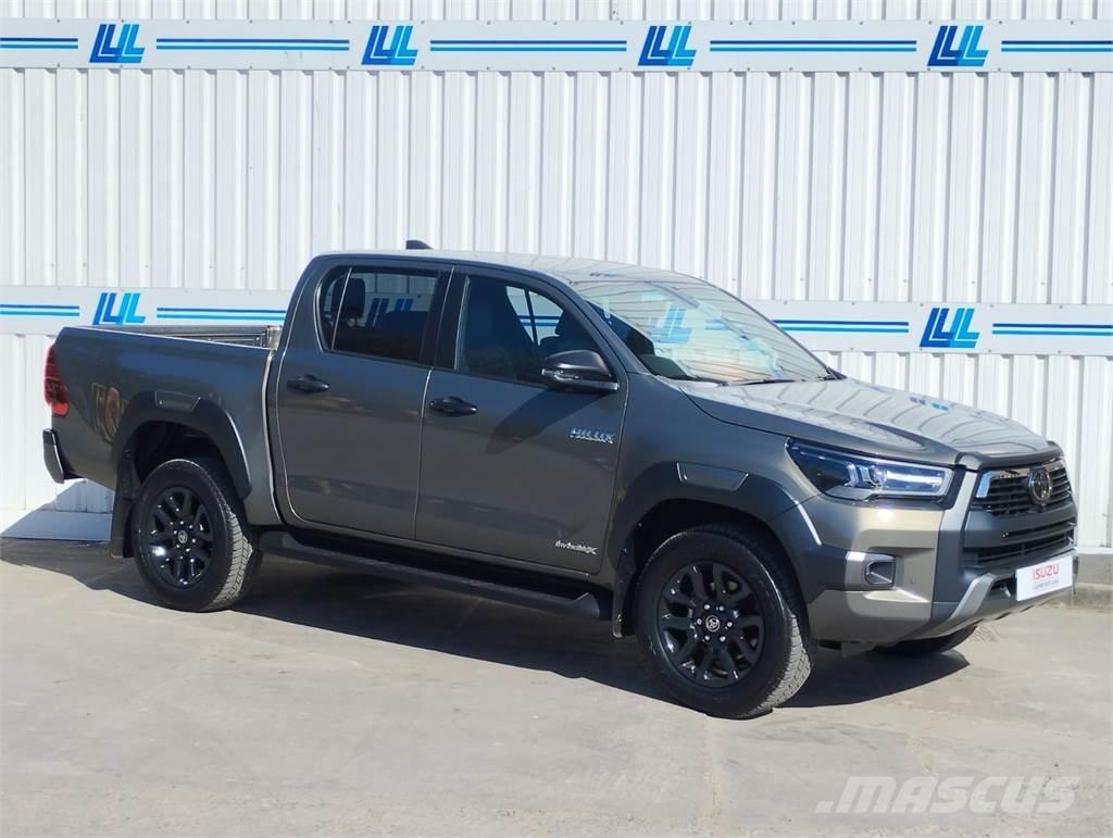 Toyota Invincible X Pickup/Αγροτικό