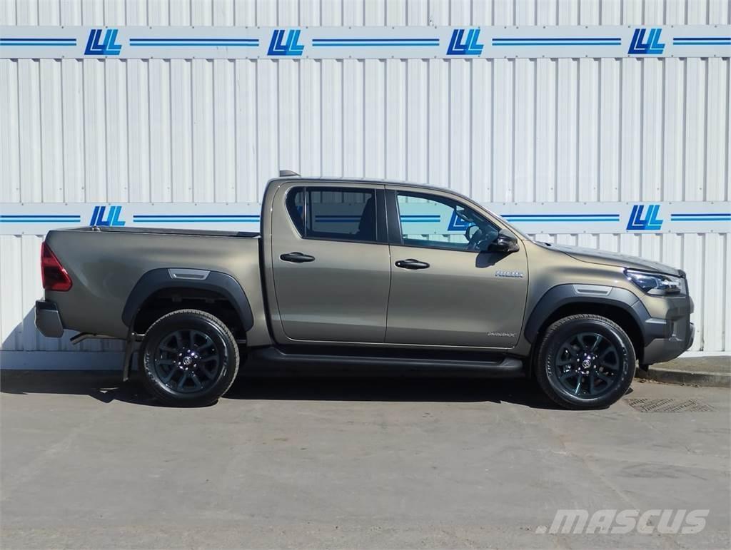 Toyota Invincible X Pickup/Αγροτικό