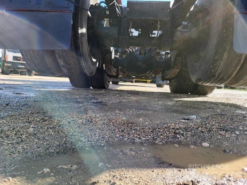 Volvo F10 Φορτηγά Σασί