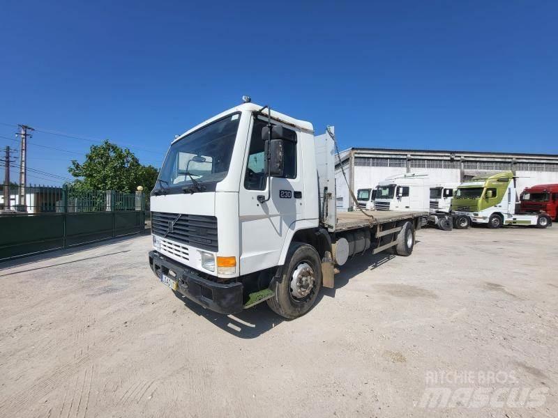 Volvo FL7 Φορτηγά Kαρότσα με ανοιγόμενα πλαϊνά