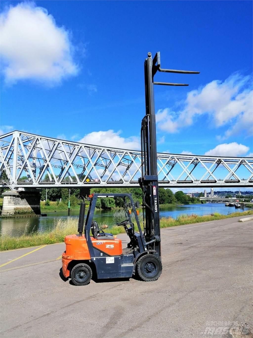 Doosan D25G Περονοφόρα ανυψωτικά κλαρκ - άλλα
