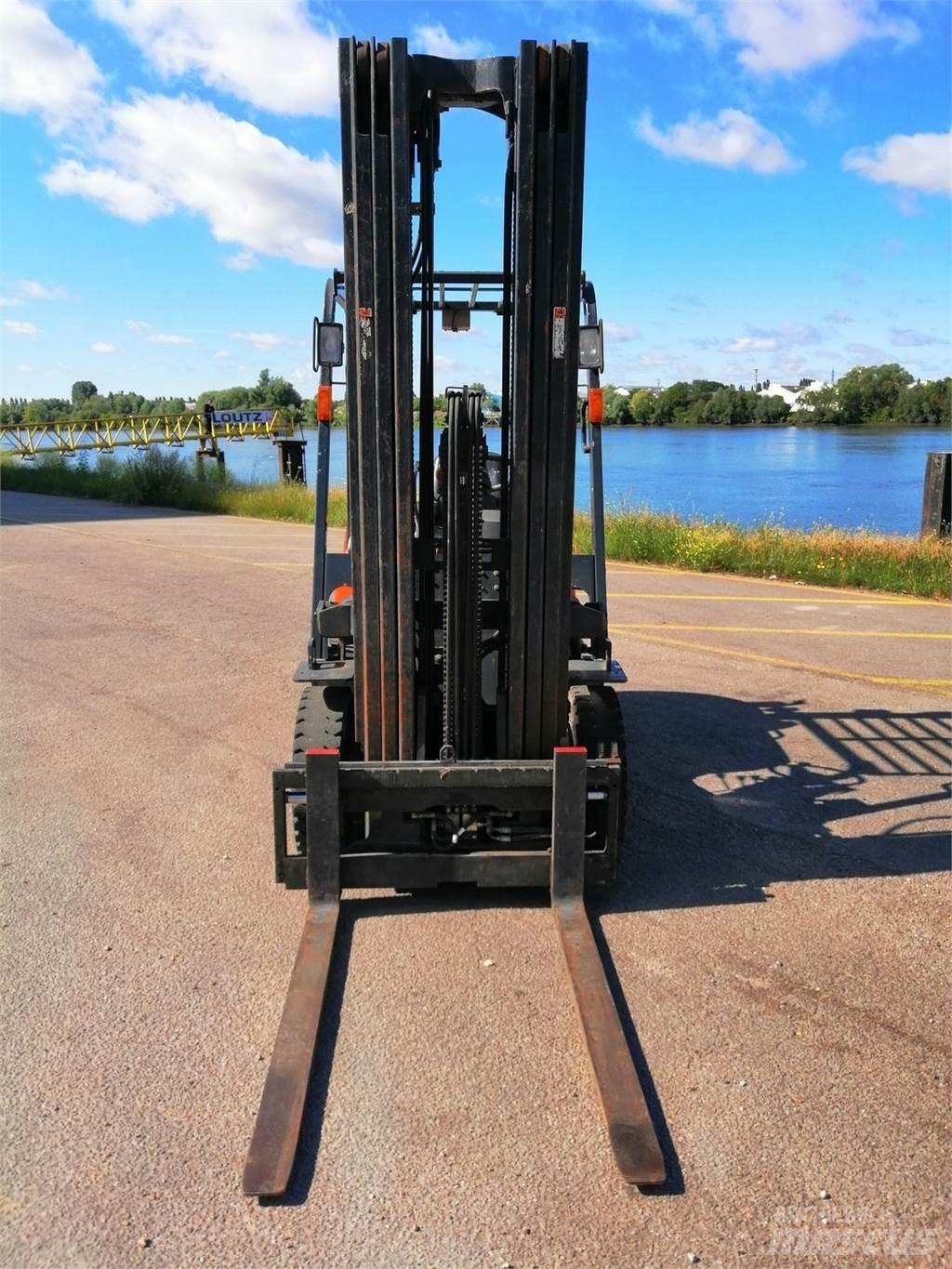 Doosan D25G Περονοφόρα ανυψωτικά κλαρκ - άλλα