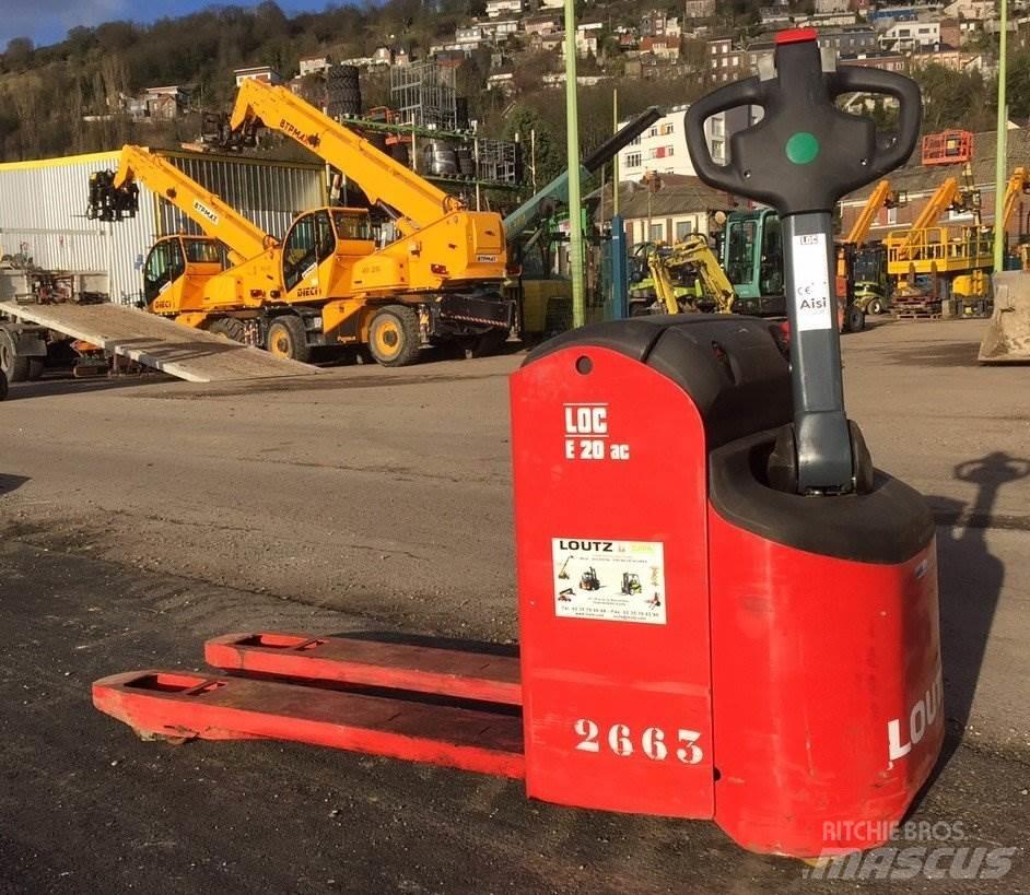 LOC E20 Παλετοφόρα πεζού χειριστή με ιστό