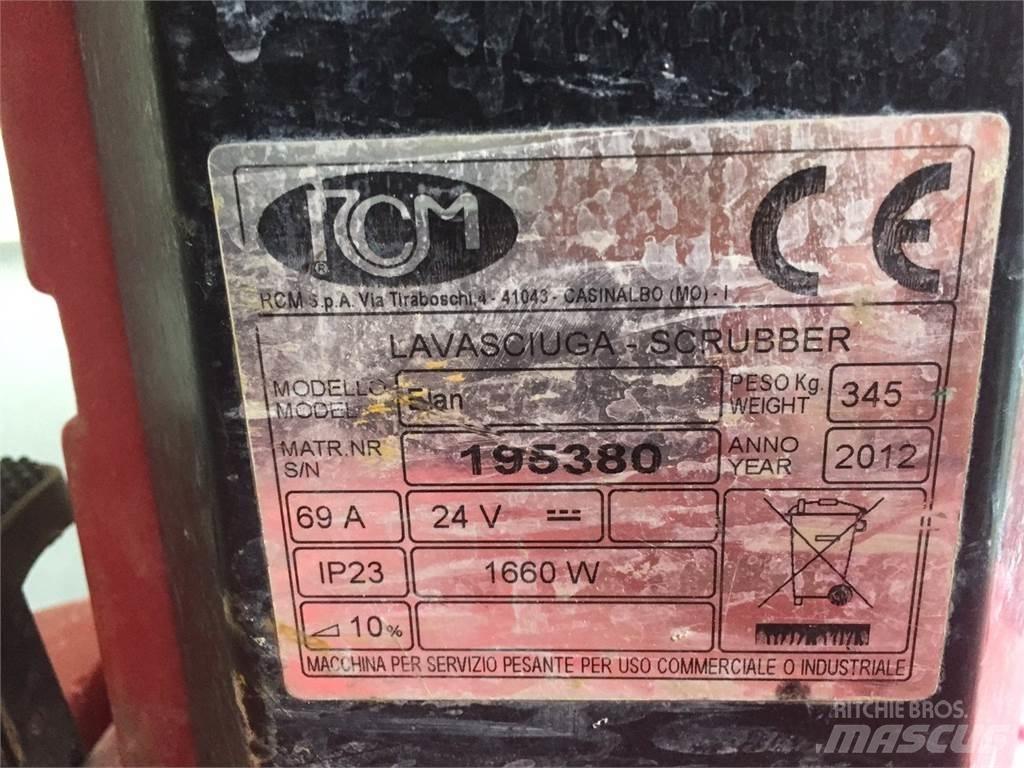 RCM ELAN 732 Σκούπες