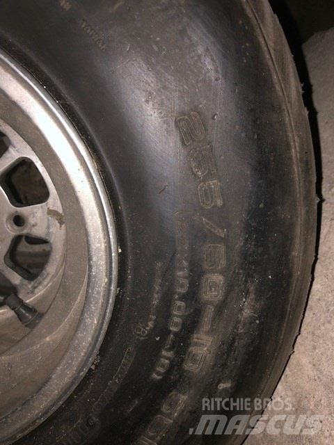  - - -  Honda Ελαστικά και ζάντες