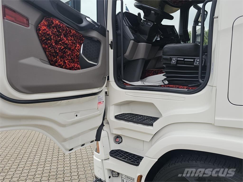 Scania R540 6x2 Τράκτορες