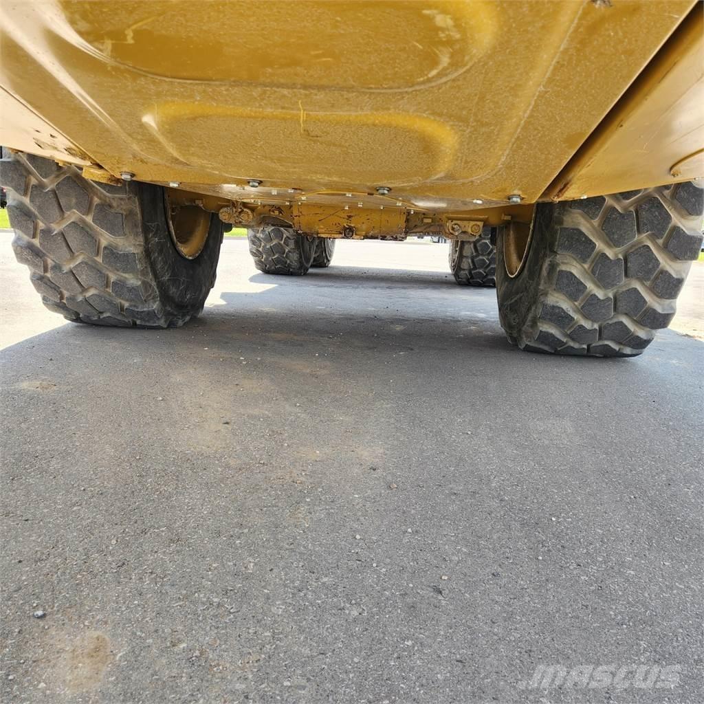 CAT 730 Σπαστό Dump Truck ADT