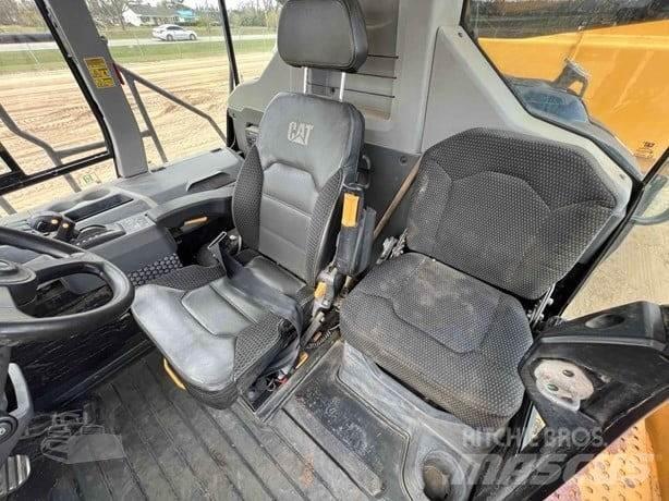 CAT 730 Σπαστό Dump Truck ADT