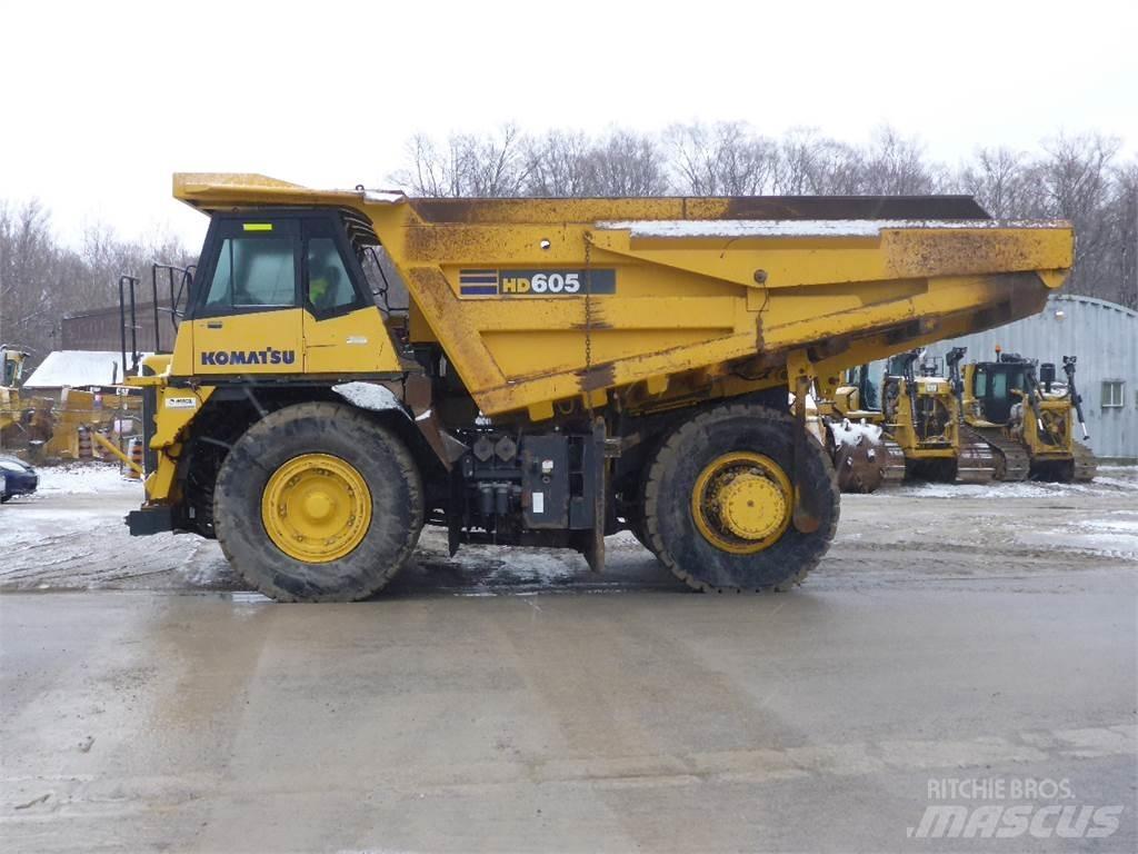 Komatsu HD605-7 Άκαμπτα Dumper με ανατρεπόμενο κάδο