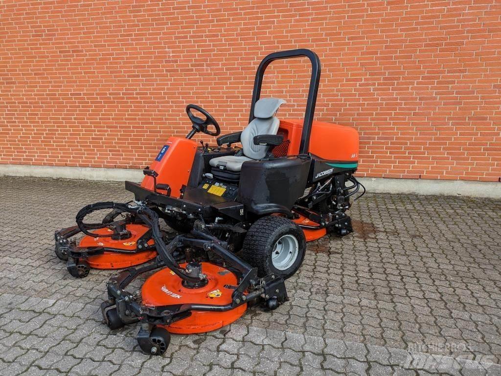 Jacobsen AR-3 Χορτοκοπτικά με καθιστό χειριστή