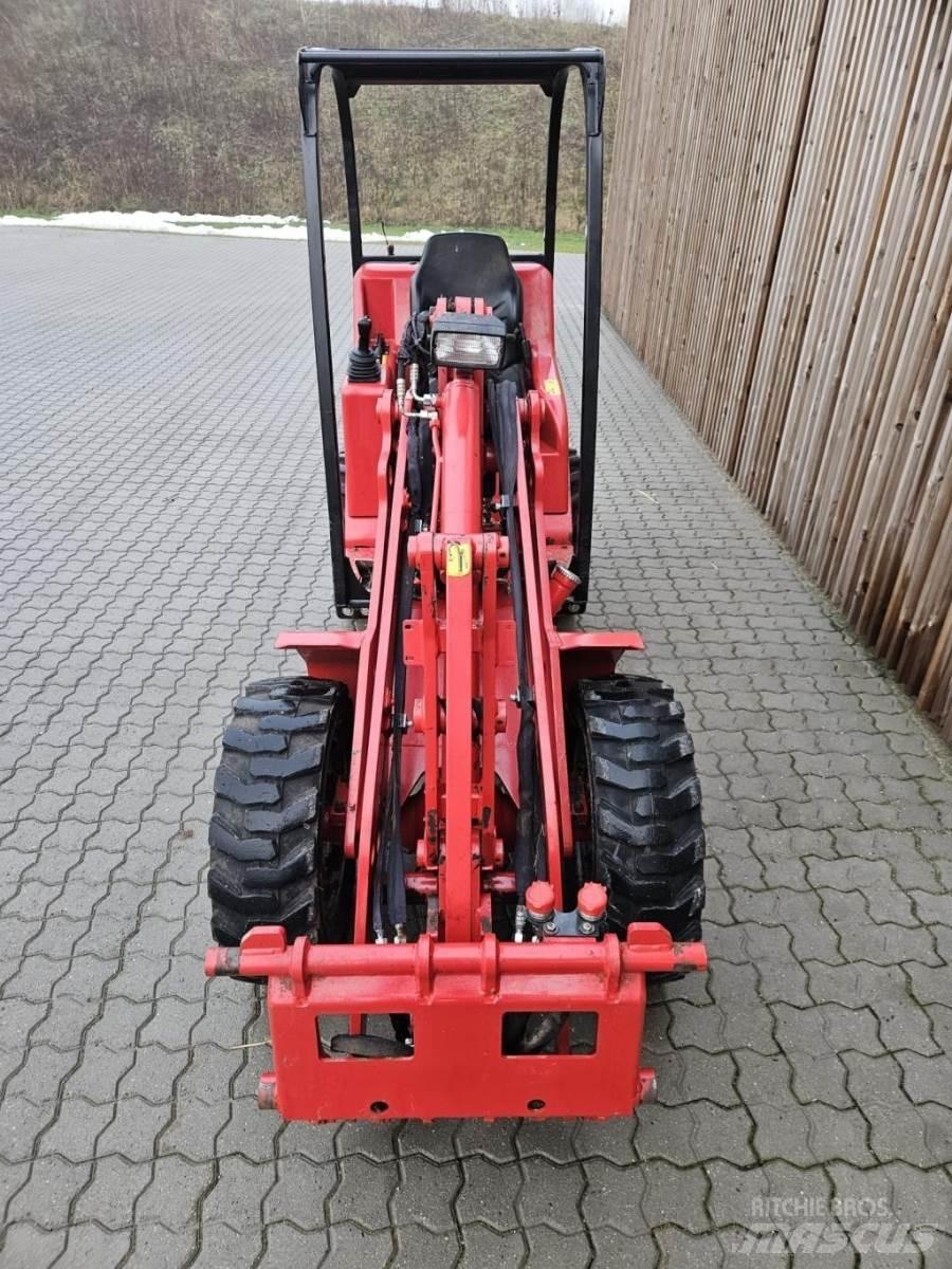 Schäffer 2428 SLT Μίνι φορτωτές