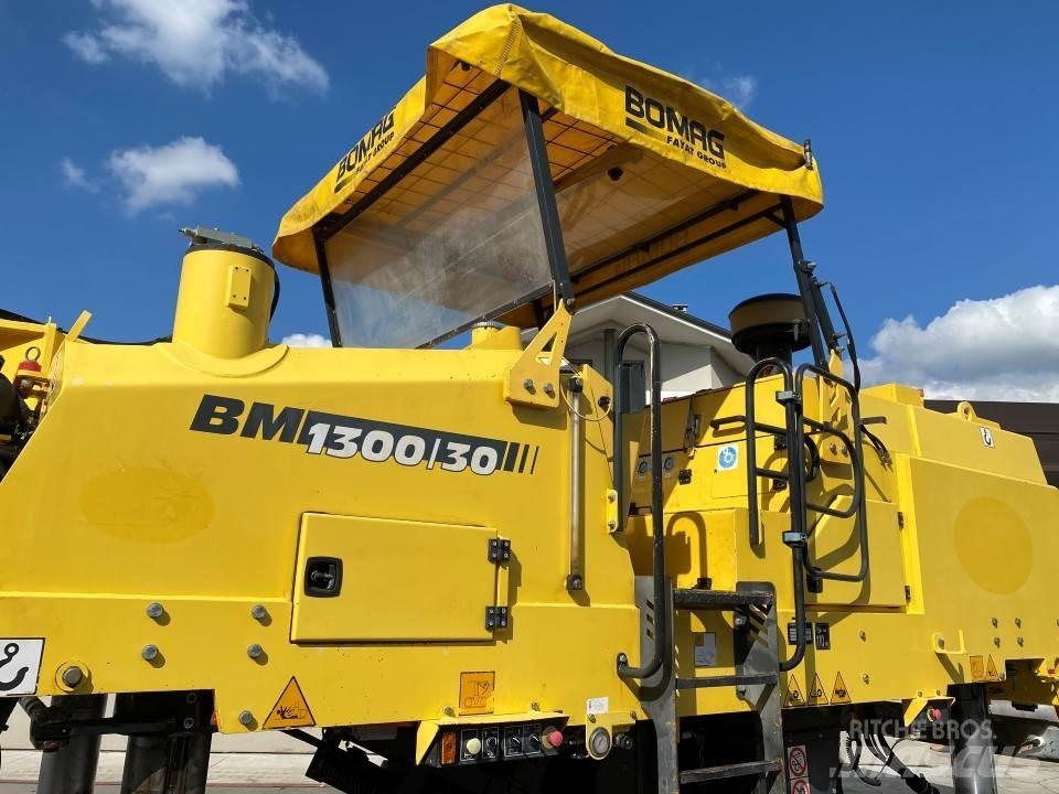 Bomag BM1300/30 Επεξεργασίας επίστρωσης ασφάλτου