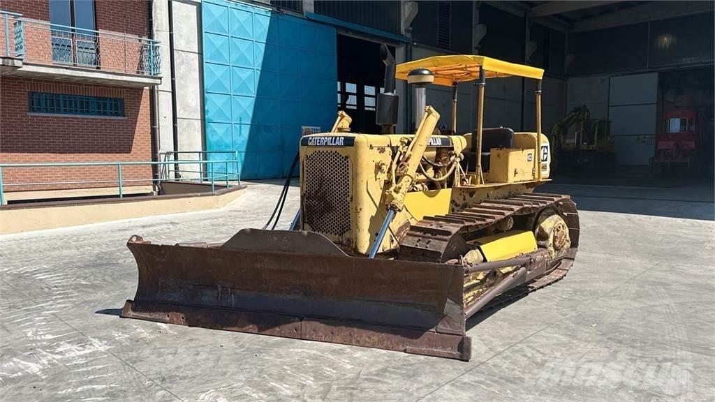 CAT D4D Μπουλντόζες με ερπύστριες