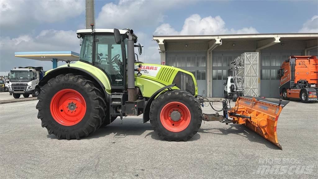 CLAAS Axion 810 4x4 Εκχιονιστήρες και χιονοδιώχτες