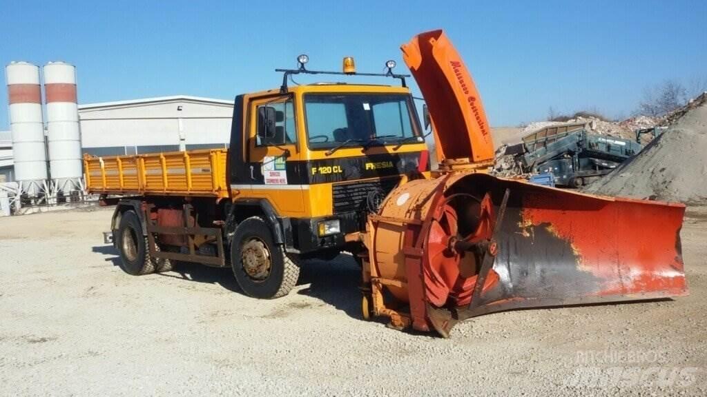  Fresia F120CL Εκχιονιστήρες και χιονοδιώχτες