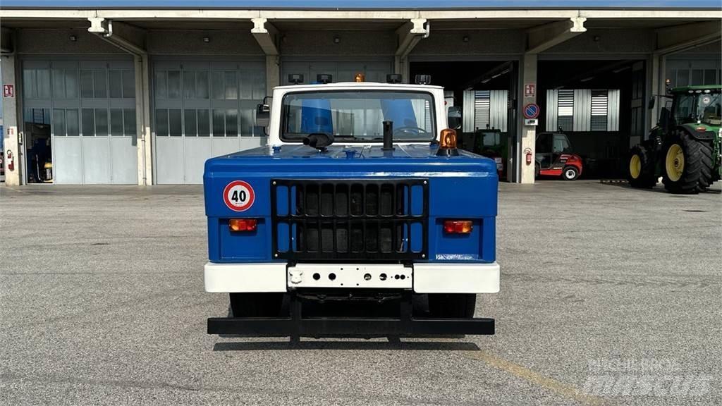 Fresia F60 4X4 Εκχιονιστήρες και χιονοδιώχτες