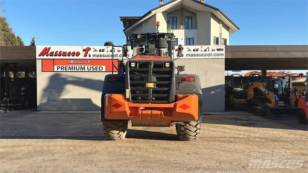 Hitachi ZW220-6 Φορτωτές με λάστιχα (Τροχοφόροι)