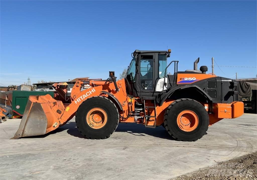 Hitachi ZW250-6 Φορτωτές με λάστιχα (Τροχοφόροι)