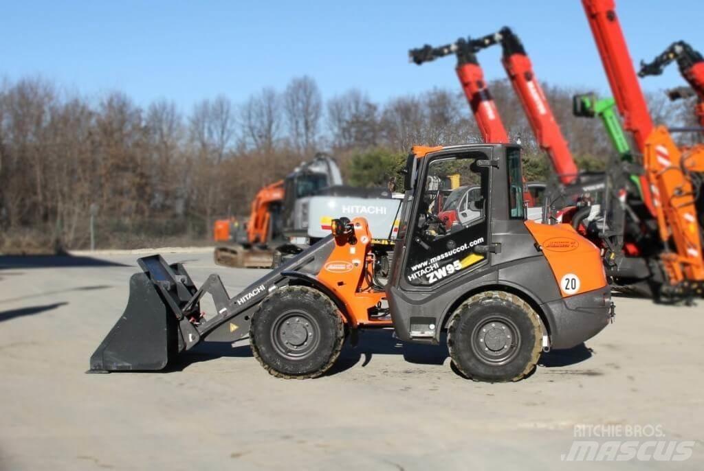 Hitachi ZW95 Φορτωτές με λάστιχα (Τροχοφόροι)