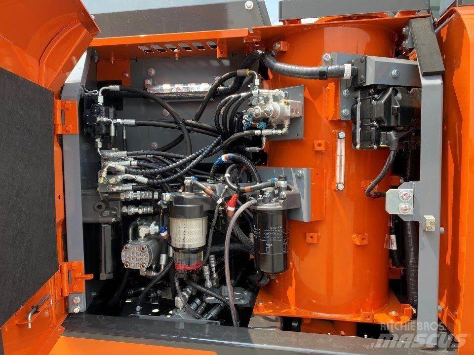 Hitachi ZX130-6 Εκσκαφείς