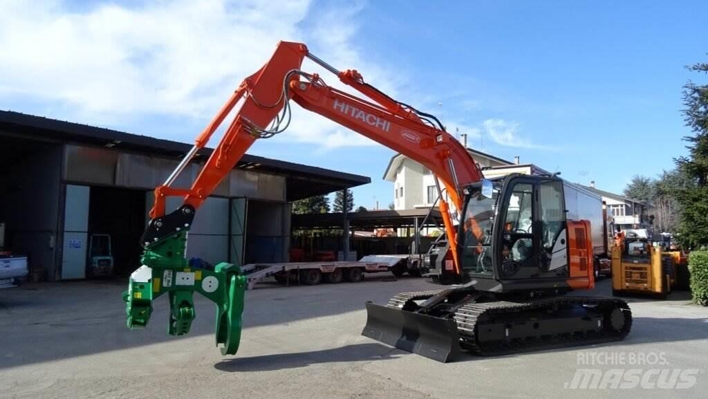 Hitachi ZX135US-6 Εκσκαφείς