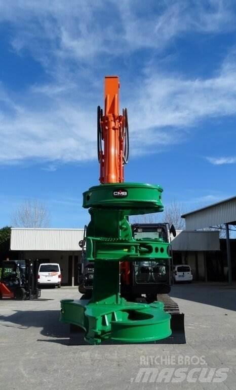 Hitachi ZX135US-6 Εκσκαφείς