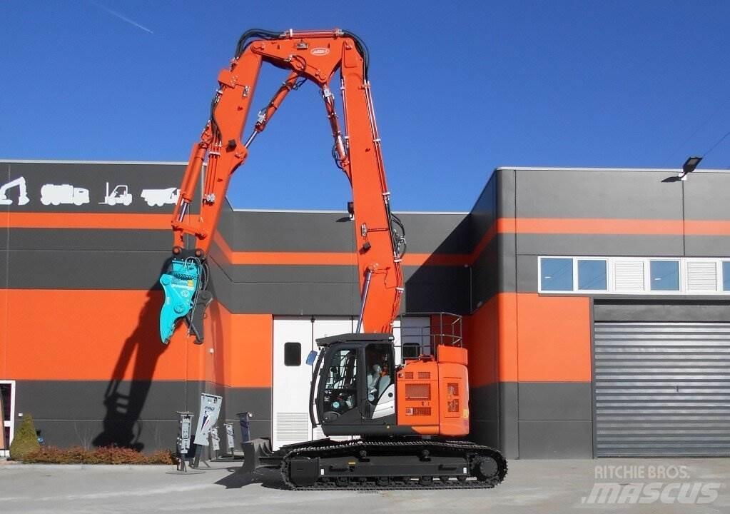 Hitachi ZX225-US6 Εκσκαφείς με ερπύστριες