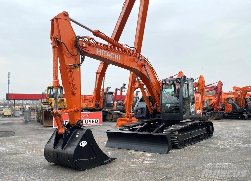 Hitachi ZX225 USBLC Εκσκαφείς με ερπύστριες