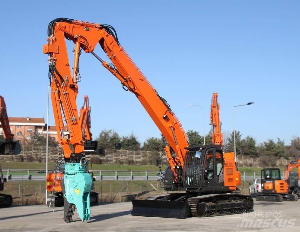 Hitachi ZX225USLC-6 Εκσκαφείς με ερπύστριες