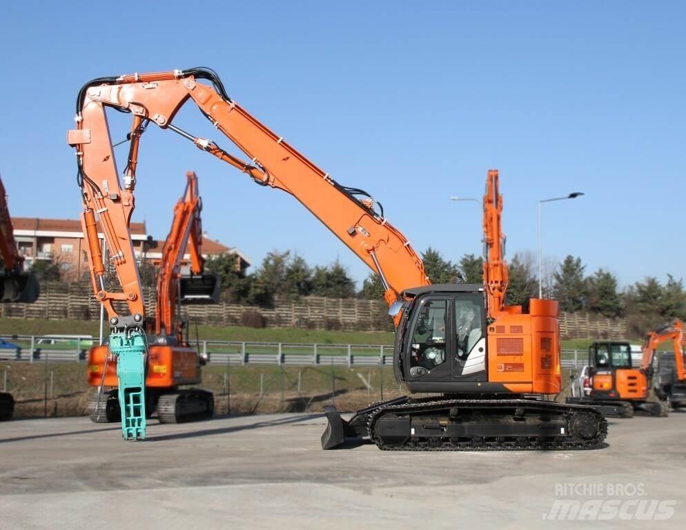 Hitachi ZX225USLC-6 Εκσκαφείς με ερπύστριες