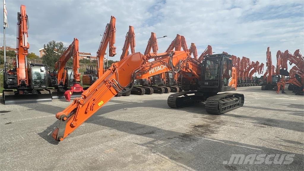 Hitachi ZX225USLC-7 Εκσκαφείς με ερπύστριες