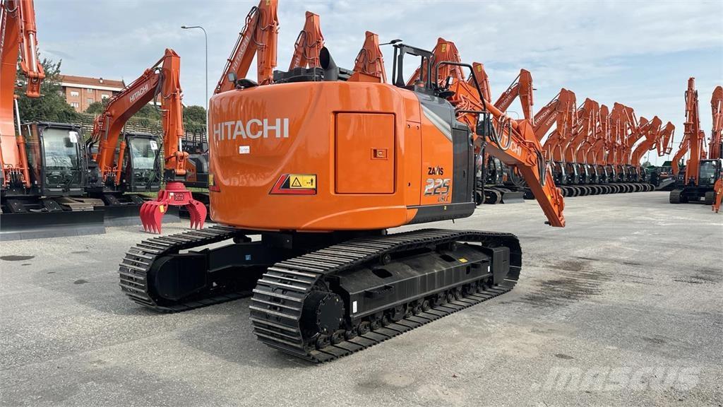 Hitachi ZX225USLC-7 Εκσκαφείς με ερπύστριες