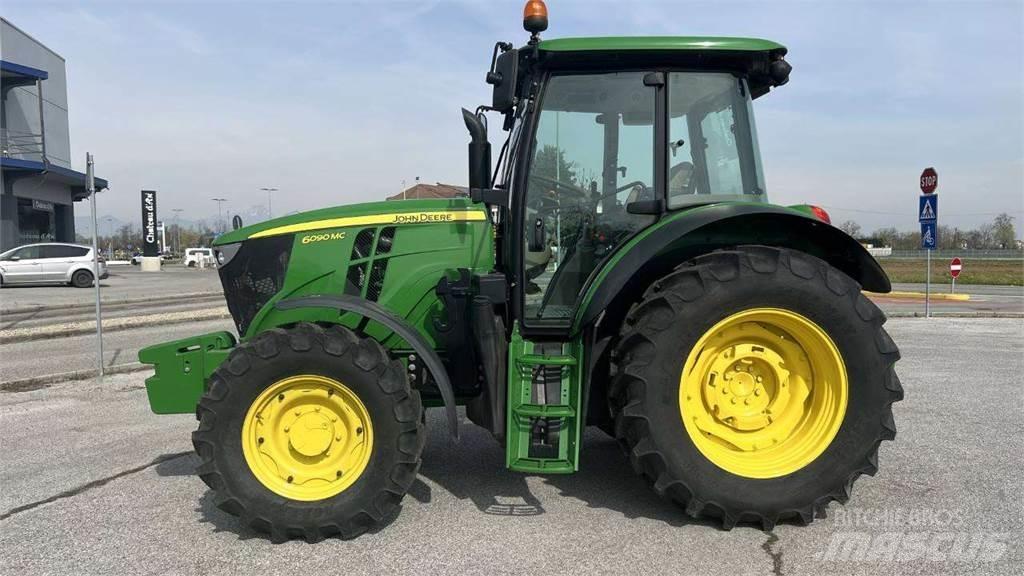 John Deere 6090MC 4X4 Εκχιονιστήρες και χιονοδιώχτες