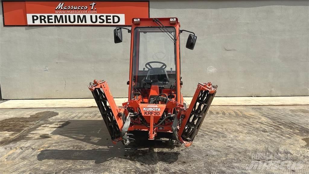 Kubota F2400 4X4 Εκχιονιστήρες και χιονοδιώχτες