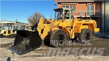 Liebherr L 551 Φορτωτές με λάστιχα (Τροχοφόροι)