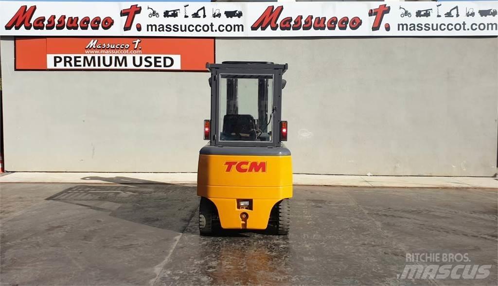 TCM FHB 30-6 Ηλεκτρικά περονοφόρα ανυψωτικά κλαρκ