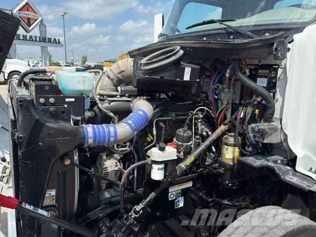 Peterbilt 567 Τράκτορες