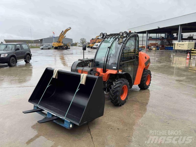 Ausa T235H Τηλεσκοπικοί ανυψωτές