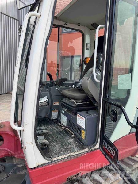 Takeuchi TB 250 Εκσκαφάκι (διαβολάκι) < 7t
