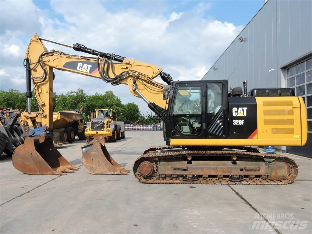 CAT 326F Εκσκαφείς με ερπύστριες