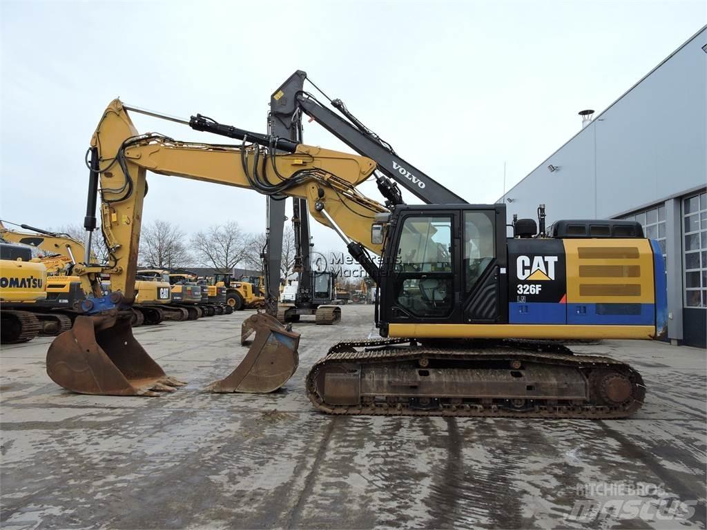 CAT 326F Εκσκαφείς με ερπύστριες