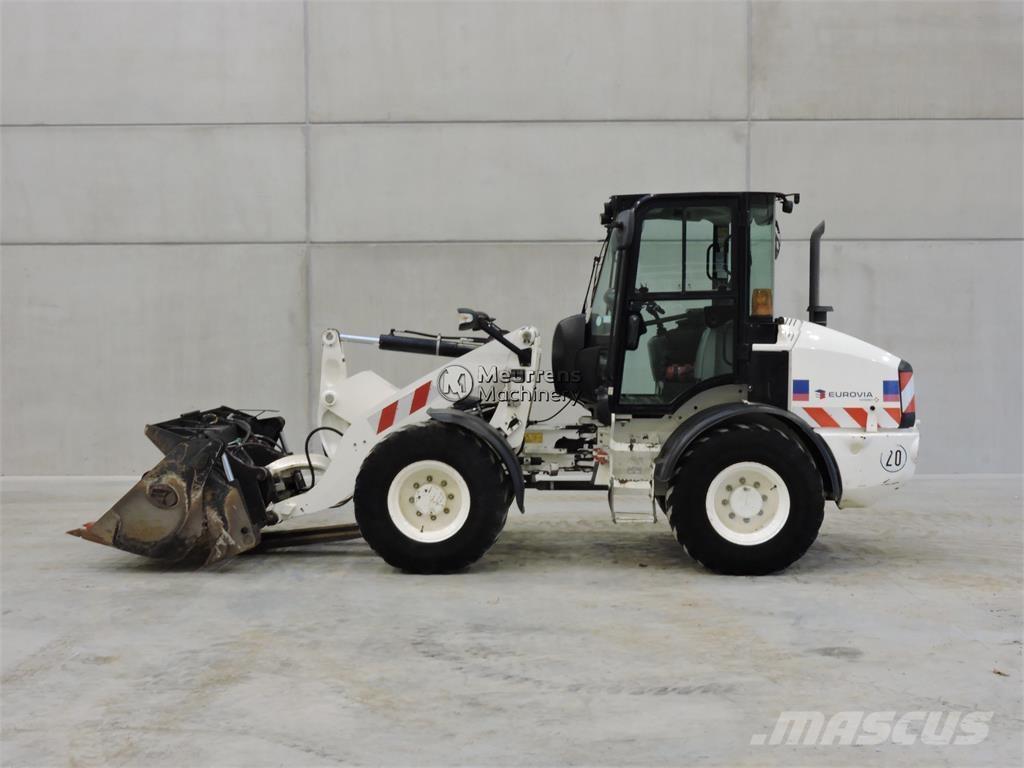 CAT 908M + FORK Φορτωτές με λάστιχα (Τροχοφόροι)