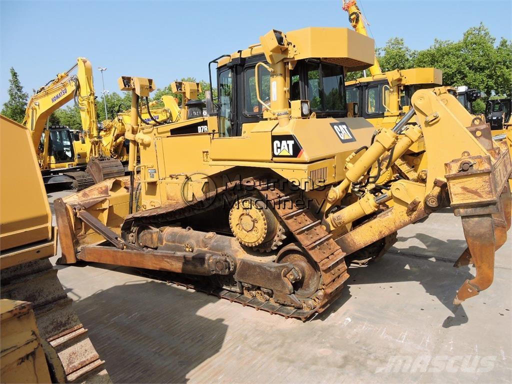 CAT D7R Μπουλντόζες