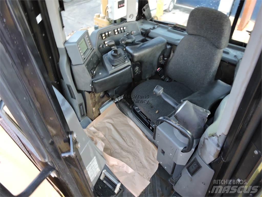CAT D8T Μπουλντόζες