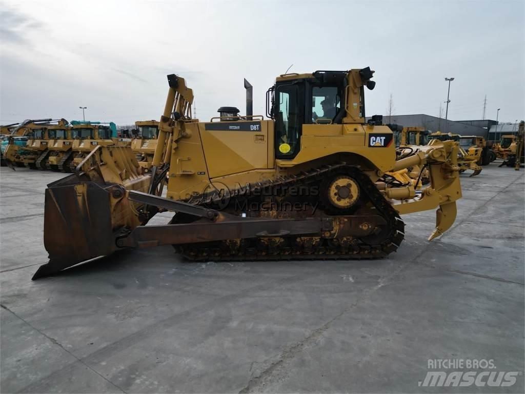 CAT D8T Μπουλντόζες