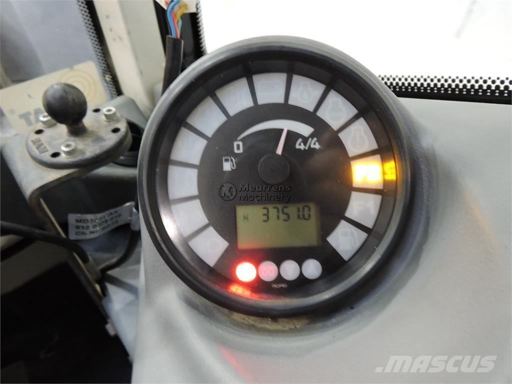 Liebherr L508 + FORK Φορτωτές με λάστιχα (Τροχοφόροι)