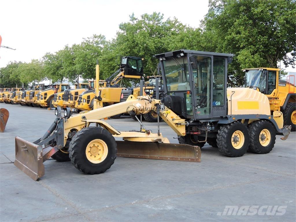 New Holland F106.6A Γκρέιντερς