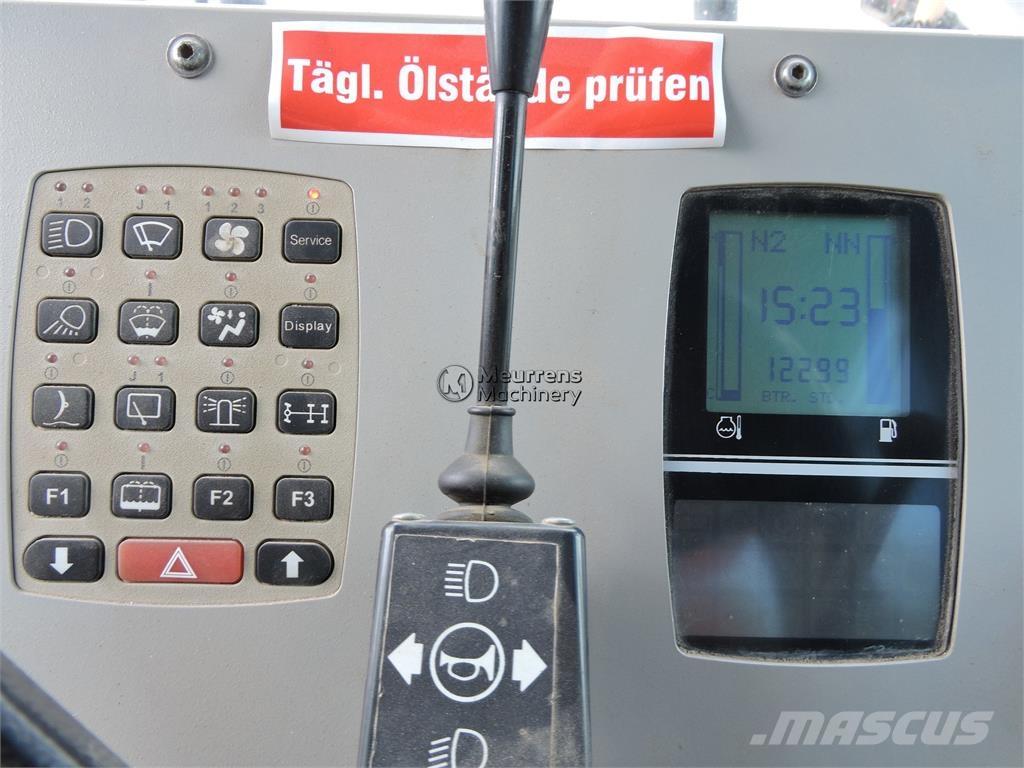 New Holland F106.6A Γκρέιντερς